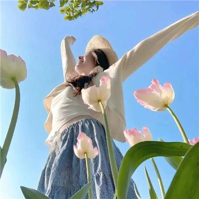 钱信伊:地下酒吧